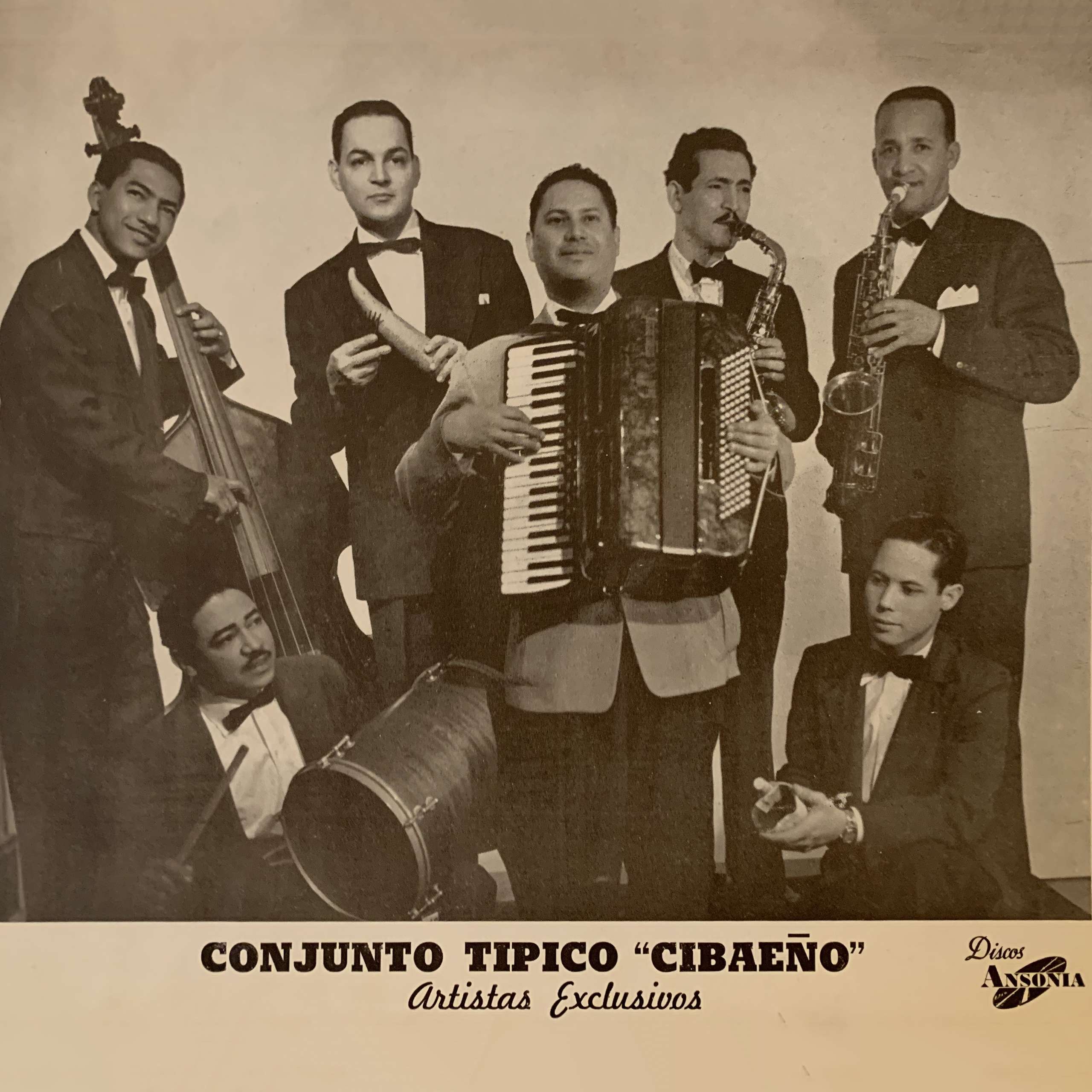 Angel Viloria Y Su Conjunto Típico Cibaeño