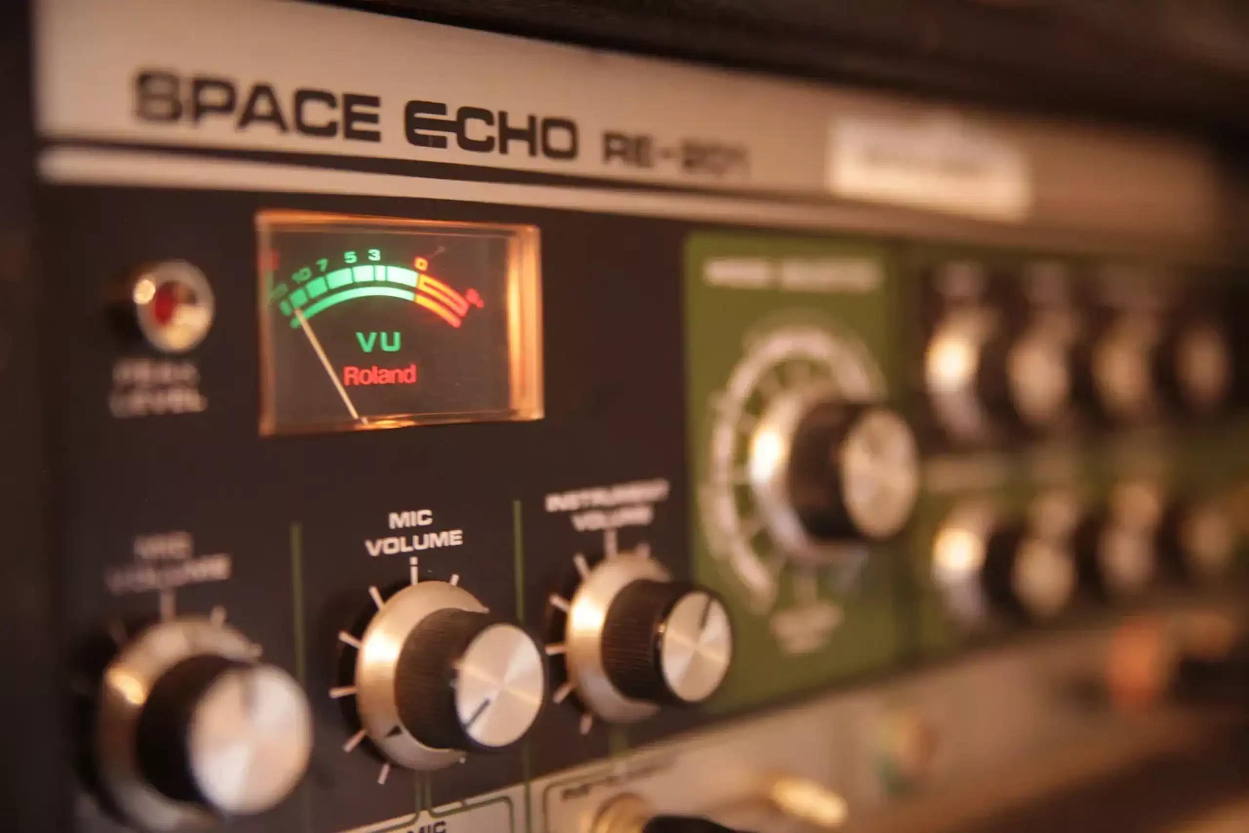 space echo falk & klou library music