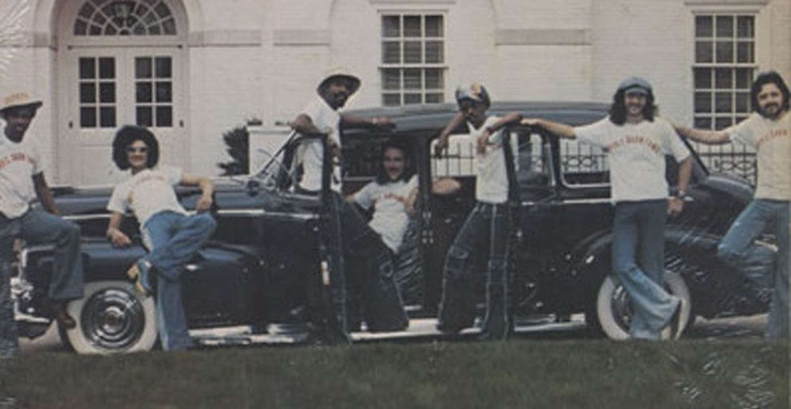 The Whole Darn Family | TRACKLIB.COM