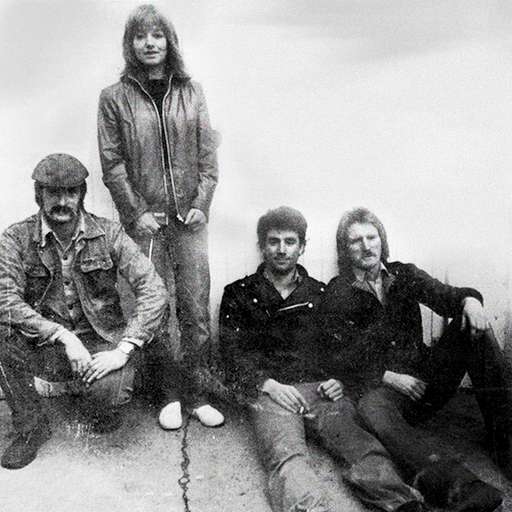 Linda & The Dark