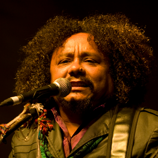 Chico César